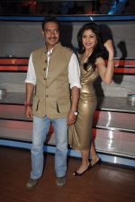 Shilpa Shetty, Ajay Devgan on the sets of Nach Baliye 5 in Filmistan, Mumbai on 5th Feb 2013 (75).JPG